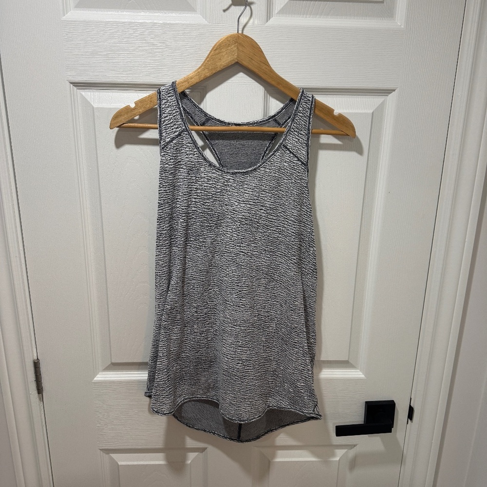 Lululemon Essential Tank - Sheer Luon Pebble Jacquard White Black - Picture 4 of 6